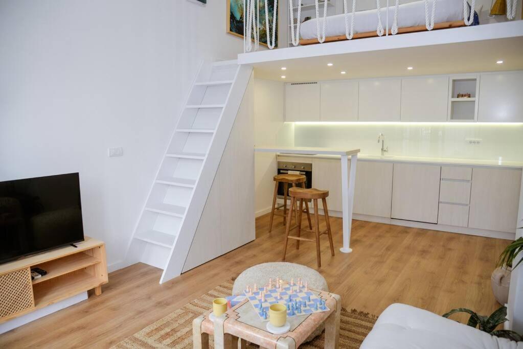 Mini Condo 2 Dl - Studio With A Private Patio Donja Lastva Luaran gambar